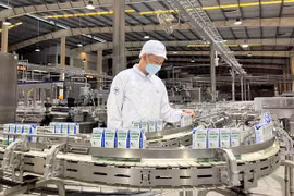 Vinamilk có sản phẩm sữa tươi đầu tiên trên thế giới được chứng nhận từ tổ chức Clean Label Project của Mỹ