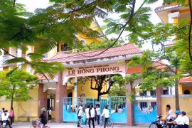 Bất ngờ phía sau việc nhiều học sinh điểm cao chót vót nhưng bị điểm 0 môn tiếng Anh