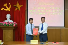 Trao quyết định bổ nhiệm Phó Tổng biên tập Báo Giáo dục và Thời đại
