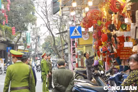 Lấy lại vỉa hè cho người đi bộ dễ hay khó?