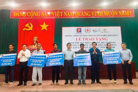Bến Tre: Gần 4 tỷ đồng hỗ trợ ngư dân nghèo, khó khăn trên địa bàn tỉnh