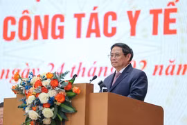 Thủ tướng Phạm Minh Chính: Không để tiếp diễn tình trạng người bệnh phải "mua thuốc ngoài" bệnh viện