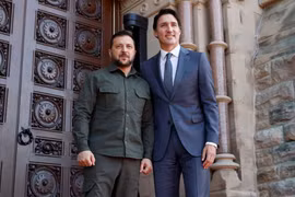 Thủ tướng Canada nói sẽ viện trợ thêm 50 xe bọc thép khi tiếp ông Zelenskyy