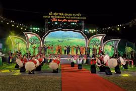 Hàng ngàn người tham dự khai mạc Lễ hội Trà Shan tuyết lần thứ nhất