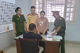 Cảnh sát đường thủy bắt giữ tội phạm trốn truy nã
