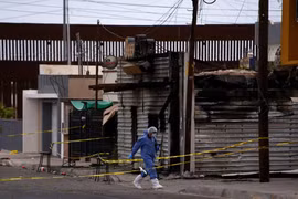 Kẻ say xỉn phóng hỏa quán bar ở Mexico, 11 người thiệt mạng