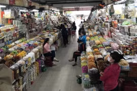 Hà Nội: Chợ truyền thống đìu hiu, ế khách