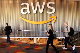 Amazon tăng tốc trong cuộc đua AI với Microsoft và Google
