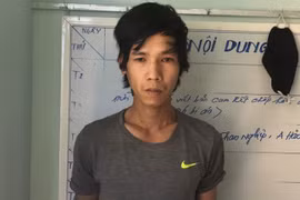Kon Tum: Gặp Công an, hai thanh niên vứt 2kg ma túy đá rồi bỏ chạy