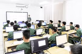 Nhân lực cho ngành điện tử bán dẫn: Cần chiến lược toàn diện!