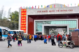 Bài 2: Chuyển đổi cơ cấu phát triển kinh tế từ "nâu" sang "xanh"
