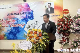 Nhà thơ Nguyễn Sỹ Bình ra mắt cuốn sách "Còn lại yêu thương"