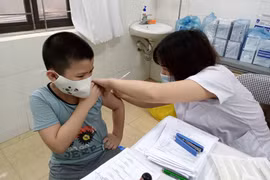 Một trường học xuất hiện 52 ca Covid-19, Lào Cai siết chặt phòng dịch