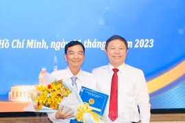 Trao quyết định bổ nhiệm Phó Tổng biên tập Tạp chí Doanh Nhân Sài Gòn