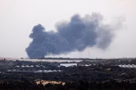 Israel không kích thêm 1 trại tị nạn ở Gaza