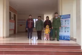 Lào Cai: Công an kịp thời tìm giúp người nhà 2 ông cháu đi chơi xa bị lạc đường