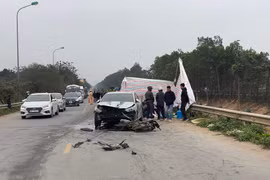 Ô tô đâm liên hoàn 2 xe máy, 1 người tử vong