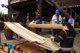 Vui Tết cùng các làng dân tộc thiểu số ở Kon Tum