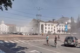 Ukraine tấn công UAV ở Moscow, Nga phóng tên lửa vào thành phố Chernihiv
