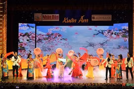 Chương trình “Xuân ấm”: San sẻ gánh nặng mưu sinh