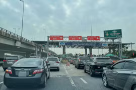 Chủ động xả trạm thu phí nếu ùn tắc dịp Tết