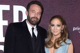 Ben Affleck tích cực làm đẹp vì sợ già hơn Jennifer Lopez