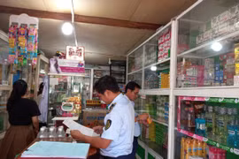 Đắk Nông: Bán thuốc tây không có chứng chỉ hành nghề, chủ cửa hàng bị phạt 15 triệu đồng