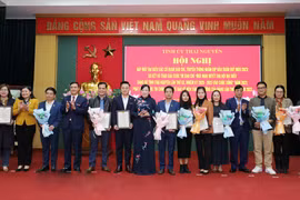 Thái Nguyên trao giải Cuộc thi báo chí “Đưa Nghị quyết Đại hội đại biểu Đảng bộ tỉnh vào cuộc sống”