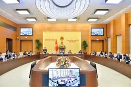 Tạo điều kiện cho các tổ chức xã hội tham gia thực hiện bảo vệ quyền lợi người tiêu dùng