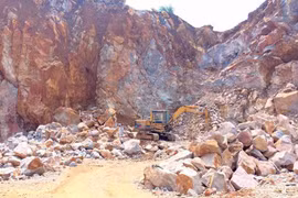 Tiến hành thanh tra việc cấp phép, khai thác các mỏ đất, đá làm vật liệu xây dựng tại Ninh Bình