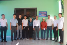 Báo Giáo dục và Thời đại tổ chức khánh thành nhà nhân ái