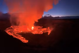 Núi lửa ở Hawaii phun trào lần thứ ba trong năm