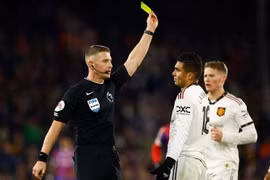 MU tổn thất nặng trước đại chiến với Arsenal