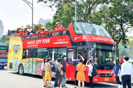 Hà Nội huy động xe buýt 2 tầng phục vụ miễn phí khách du lịch trong dịp nghỉ lễ