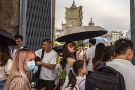 Sòng bạc Macao ‘trúng số độc đắc’ nhờ làn sóng du khách Trung Quốc