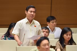 Cần có quy định về việc thanh toán lại chi phí cho người có BHYT khi phải mua thuốc bên ngoài