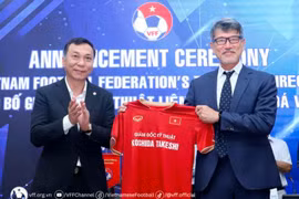 Giám đốc kỹ thuật Takeshi mong muốn góp sức giúp Việt Nam dự World Cup