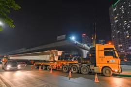 Xe vận chuyển hàng siêu trường, siêu trọng được cấp Giấy phép lưu hành bình thường