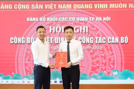 Trao quyết định chuẩn y đồng chí Nguyễn Thành Lợi giữ chức Bí thư Đảng ủy Báo Kinh tế & Đô thị