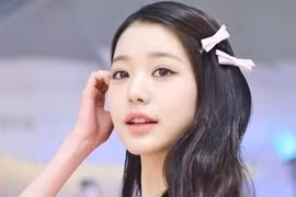 Nữ ca sĩ Hàn Quốc được fan khen xinh như búp bê