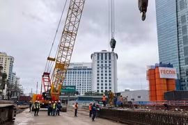 Lợi nhuận 4 năm liền lao dốc, dòng tiền âm 200 tỷ, FECON (FCN) lấy tiền đâu làm 4 dự án mới trúng thầu?