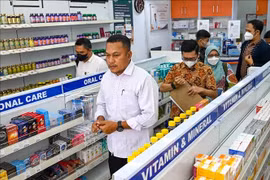 Phía sau thảm hoạ ngộ độc siro ho gây chấn động toàn cầu