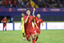 Thắng U22 Malaysia, U22 Việt Nam giành vé sớm vào bán kết SEA Games 32