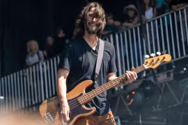 Keanu Reeves biểu diễn rock hay như 'nhập vai' John Wick