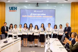 Eximbank trao học bổng trị giá 600 triệu đồng cho sinh viên Trường Đại học Kinh tế TP. HCM