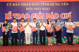 Hưng Yên trao Giải báo chí Nguyễn Văn Linh lần thứ V, năm 2023