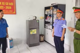 Bắt cán bộ trung tâm đăng kiểm xe cơ giới ở Kiên Giang