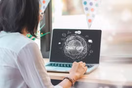 ChatGPT giúp ích cho các nhà báo nhiều hơn là đe dọa lấy mất việc