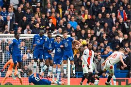 Chelsea thua sốc đội bét bảng Ngoại hạng Anh 2022/23