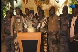 Sau Niger, quân đội lại đảo chính và lật đổ Tổng thống ở Gabon